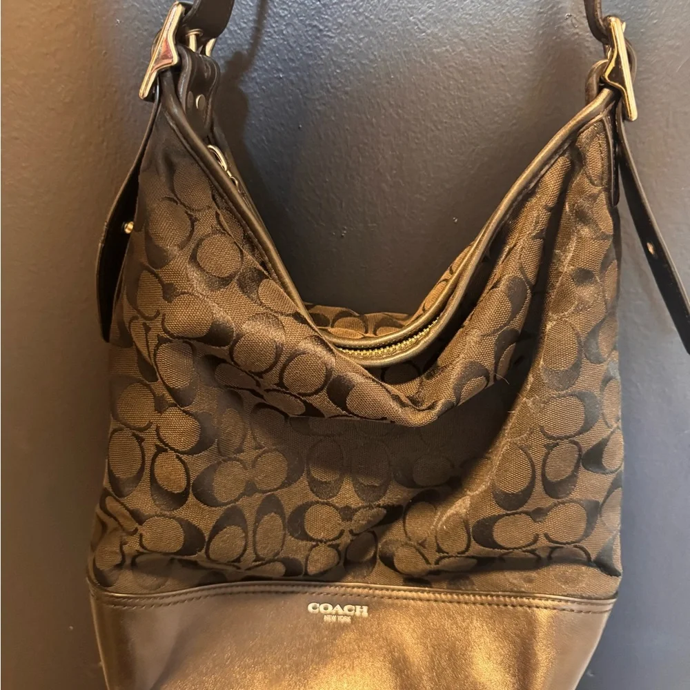 Coach F51381 25380 Black Signature Jacquard Leather Hobo Crossbody Shoulder Bag